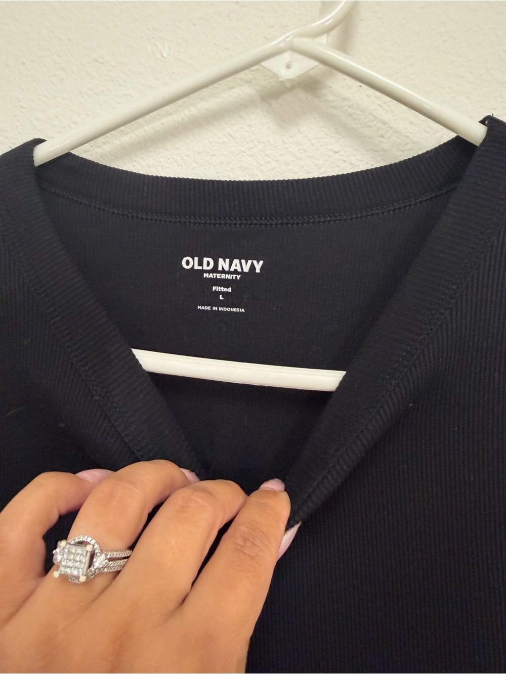 Old Navy Black V-Neck Maternity Sweater